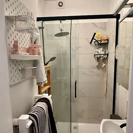 Cosy Et Central 5min Tour Eiffel Апартаменты Париж